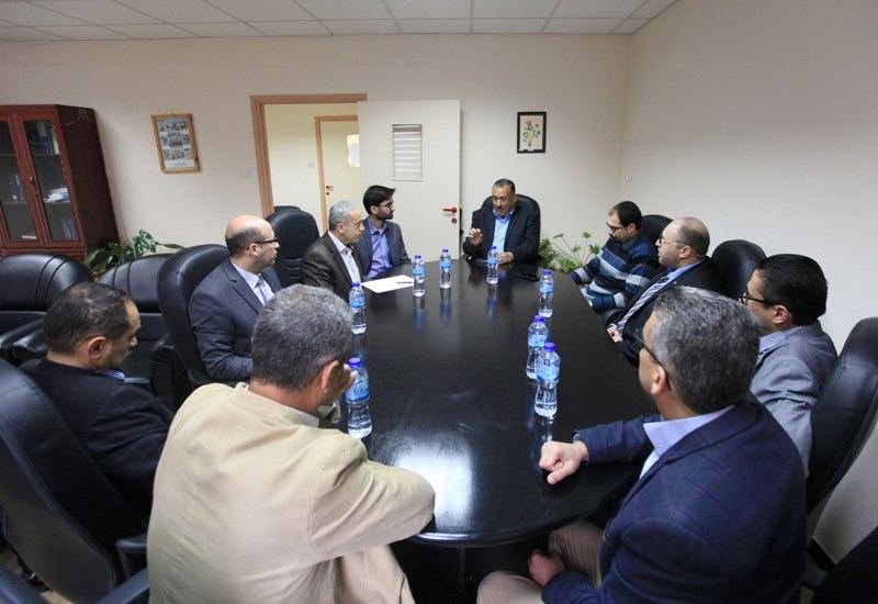 العربية الامريكية وسلطة الأراضي تبحثان التعاون في تدريب طلبة الجامعة ورقمنة الخرائط